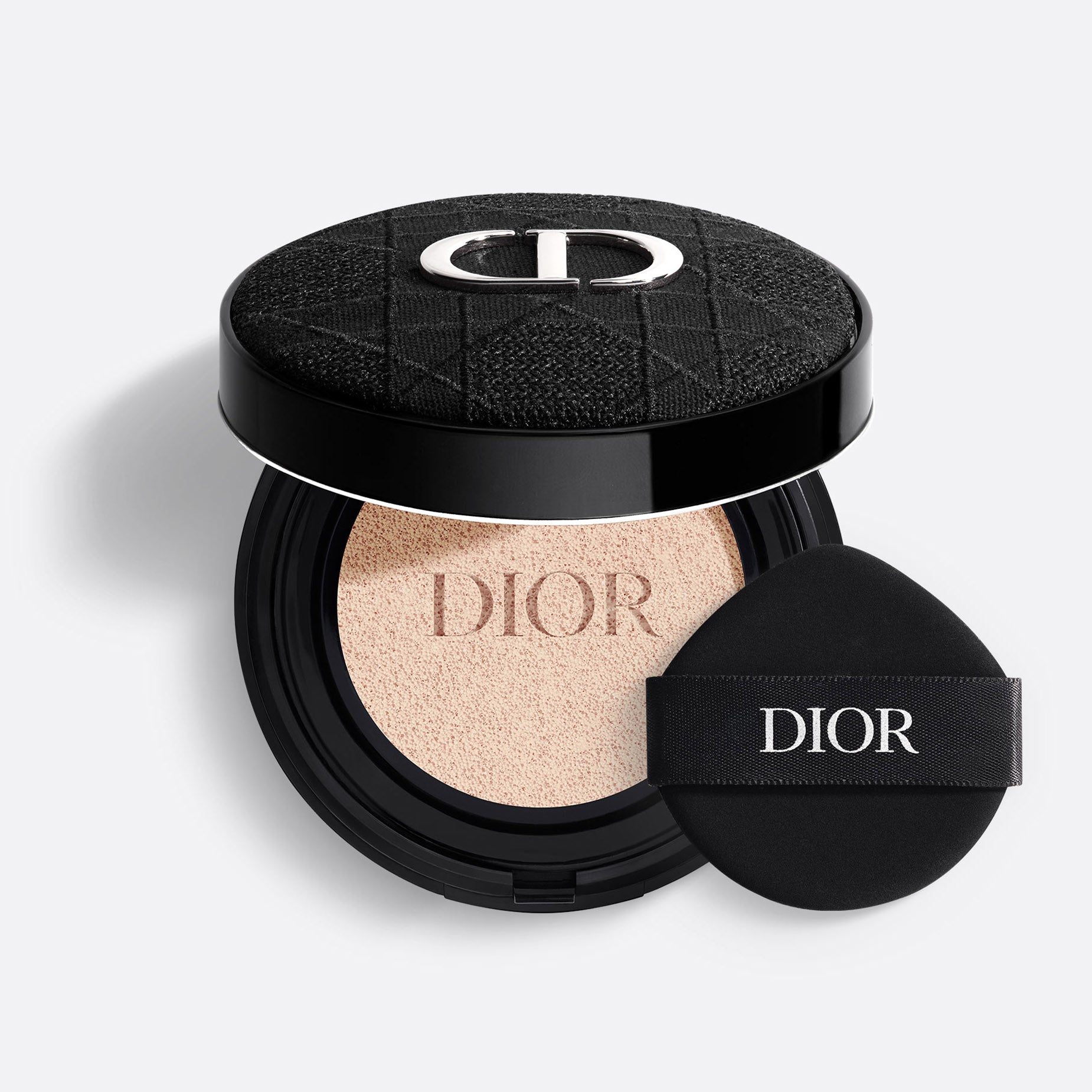 Dior Forever Cushion ~ Cushion Foundation - No-Transfer Matte or Hydrating Glow - 24h Wear and High Perfection